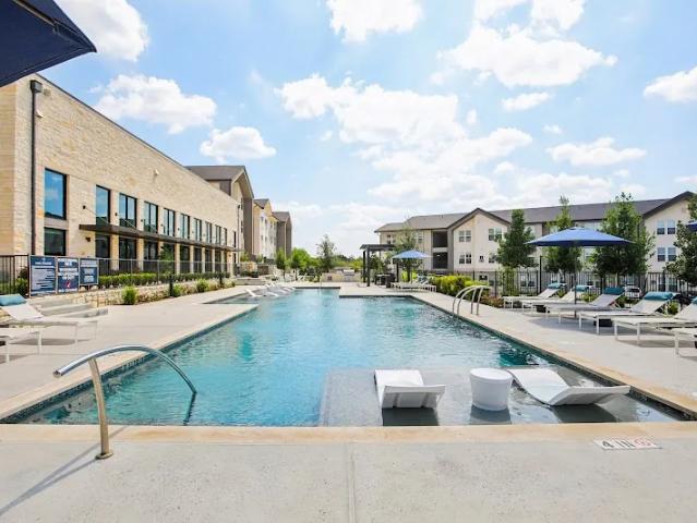 2BR/1BA from $1,500/mo | Community pool | Rogers Hill