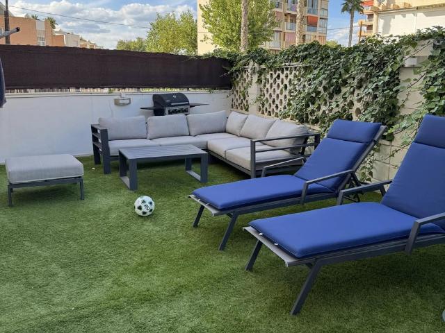 2BR Apartment with Large Garden near the Beach