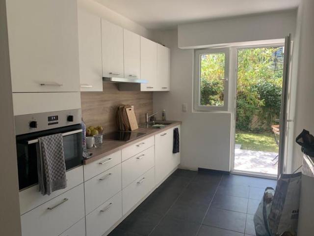 2BR Ground Floor Apartment with Garden & Garage — Berchem