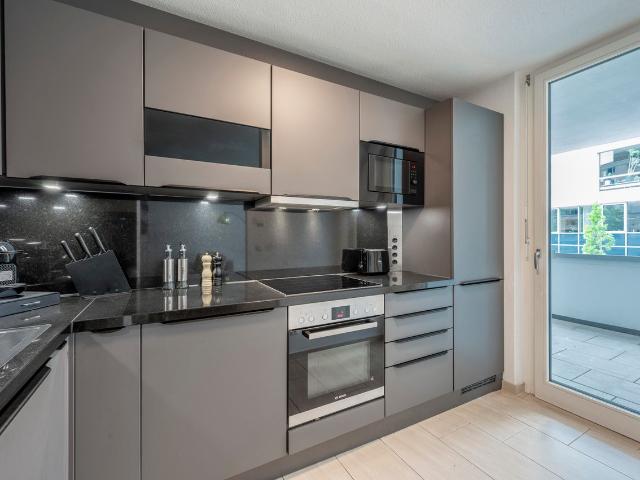 2BR Design Apartment LOUIS I Parking I Balcony I Mercedes Benz I Family friendly, Boblingen Amsterdam Apartments for Rent