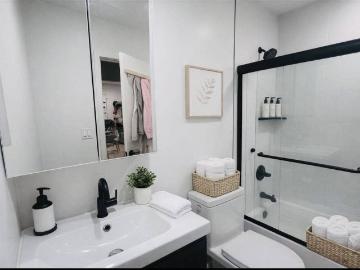 2BR in Downtown LA | Steps to Echo
