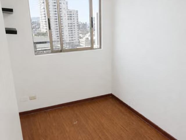 2D, 1B, 1EST METRO ÑUBLE | 2 dormitorios por 2078.00 en Santiago
