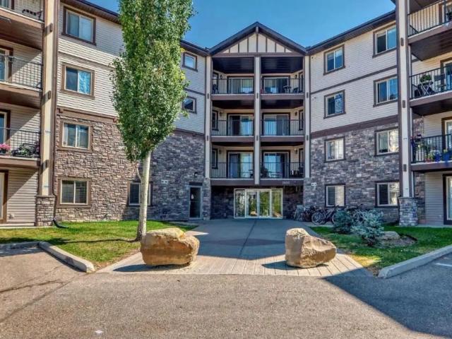 2+Den Condo in Panorama Hills | 2 Full Bathrooms | Underground parking — 2 Bedrooms+ Den Condo Unit