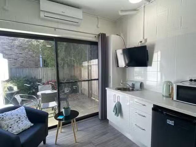 2E/8 Hinley Avenue, MAROOCHYDORE, QLD 4558 House Leased