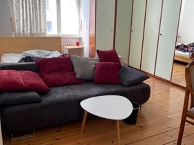 2er WG, Nahe Kudamm, großes Zimmer, ruhig und hell