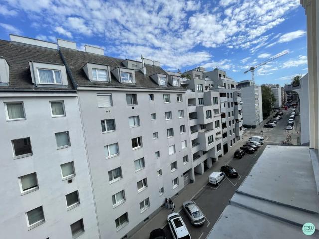 2er WG tauglich / helle, gepflegte, unbefristete Hauptmiete / 3. Stock ohne Lift / 2 Zimmer + Kabinett