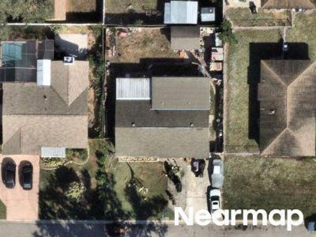 2nd Ave NE