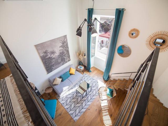 2P DUPLEX MEUBLE VIEUX NICE OLD TOWN