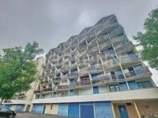 2P meublé 32m² avec 2 balcons et un parking