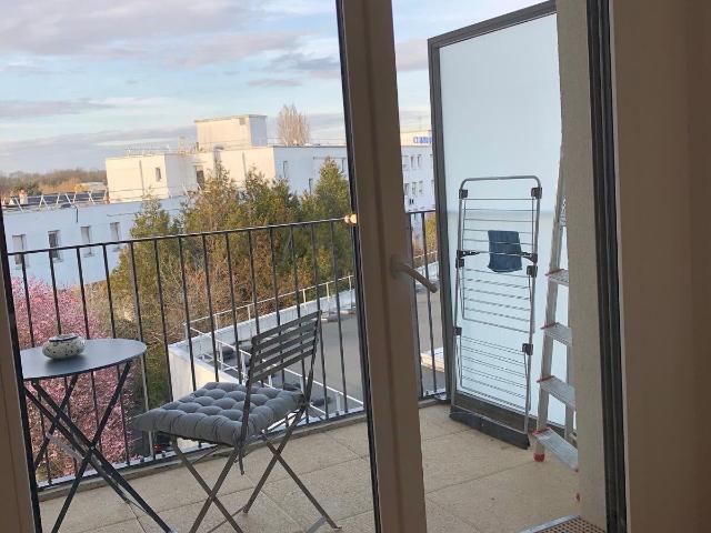 2P MEUBLE AVEC ASC ET TERRASSE