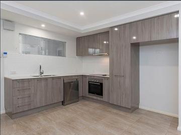 2x1 APARTMENT IN GREAT LOCATION!