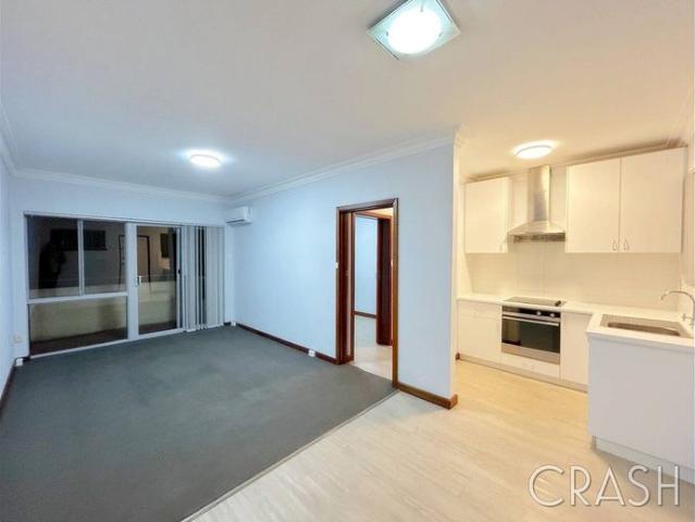 2x1 Flat in Osborne Park