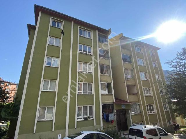 2y Duman Emlak'tan Bağlarbaşı Toki'de 3+1 Kiralık Daire