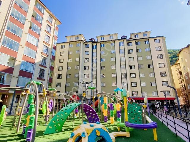 2y Duman Emlak'tan Merkezi Konum'da 5+2 Kiralık Dubleks