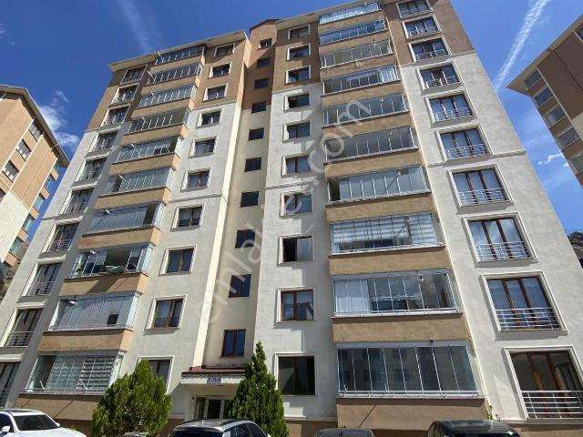 2y Duman Emlak'tan Müze Evler'de 3+1 Kiralık Daire