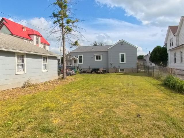 33 5TH Street