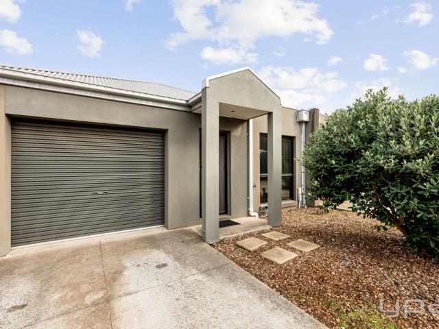 3/3 11 Retford Close, Werribee