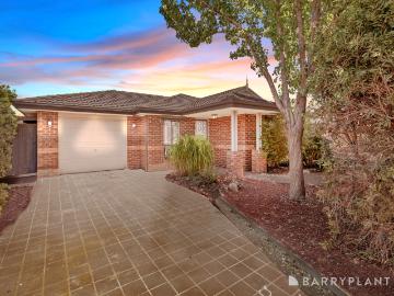 33 Tawrrific Street, Kurunjang VIC 3337 House For Rent | Domain