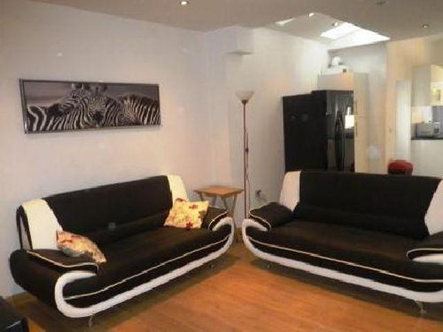 33 Teignmouth Road, Stirchley, B29 7BA, United Kingdom | Room for rent #134704193 | Rentberry
