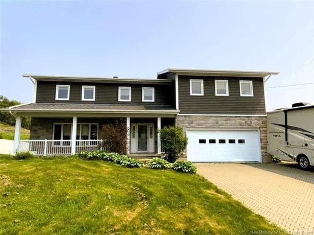 33 Thibaudeau Ave, Edmundston, NB, E3V 4Z1 house for sale | Listing ID NB120370 | Royal LePage