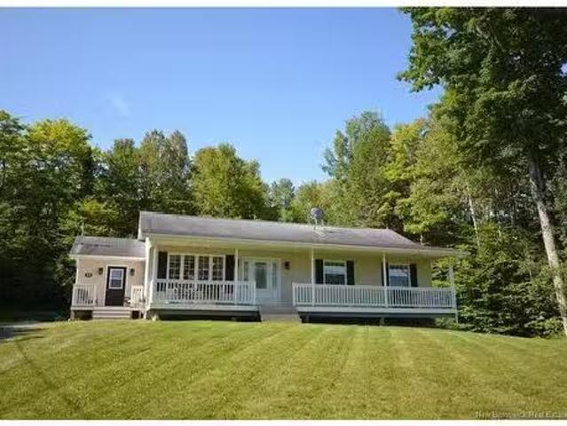 33 Tourist Bureau Rd, Richmond Corner, NB, E7M 4W8 house for.