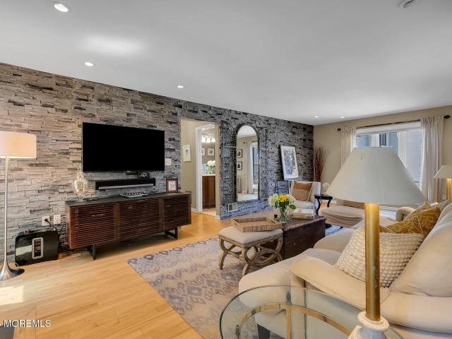 33 Tower Hill Drive
