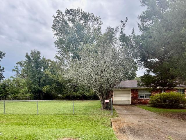 33 Trailwood Circle