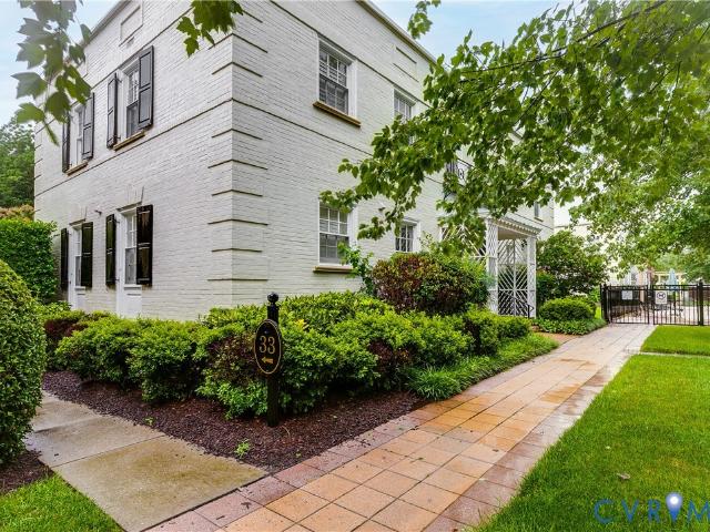 33 W Locke Lane U3
