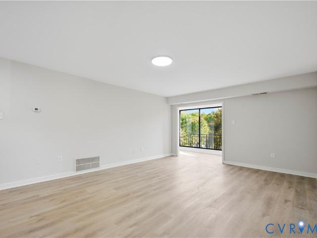 33 Waterfall Road