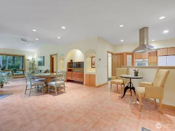 33 Westridge Court