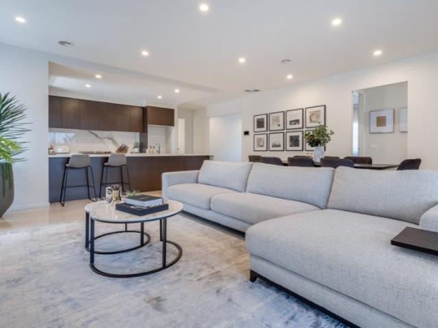 33 Weymouth CircuitDonnybrook VIC 3064, Australia