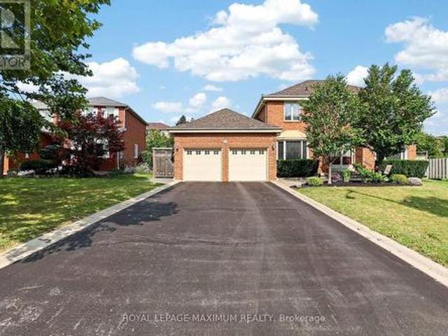 33 Whitburn Crescent, Vaughan, ON, L6A 1M7 house for sale | Listing ID N13606 | Royal LePage