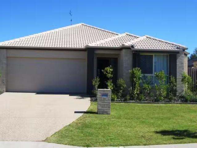 33 Whitsunday Drive, PACIFIC PARADISE, QLD 4564 House for Rent