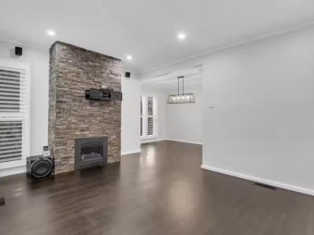 33 Yallambie Road, Macleod VIC 3085 House Leased