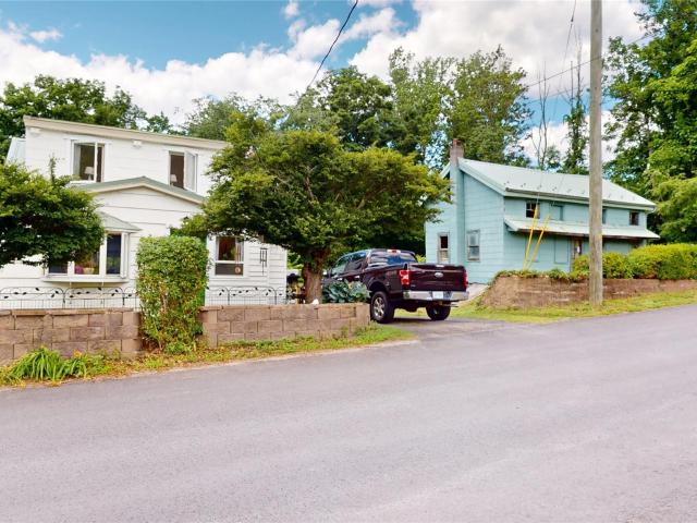 33 Academy Avenue