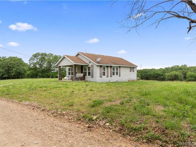 33 Alder Springs Road
