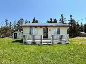 33 Allée Des Vacanciers, Pointe Canot, NB, E8T 5S1 house for.