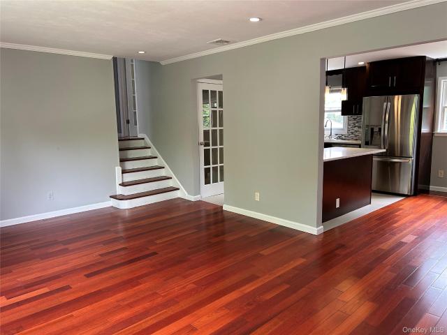 33 Ava Dr, Syosset, NY 11791 | MLS #993156