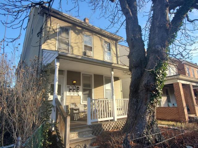 33 Beech St, Pottstown, PA 19464 | MLS #PAMC2126