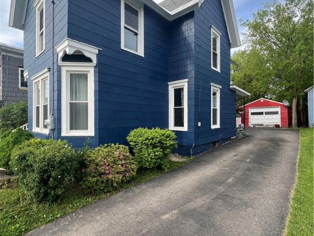 33 Birdsall Street
