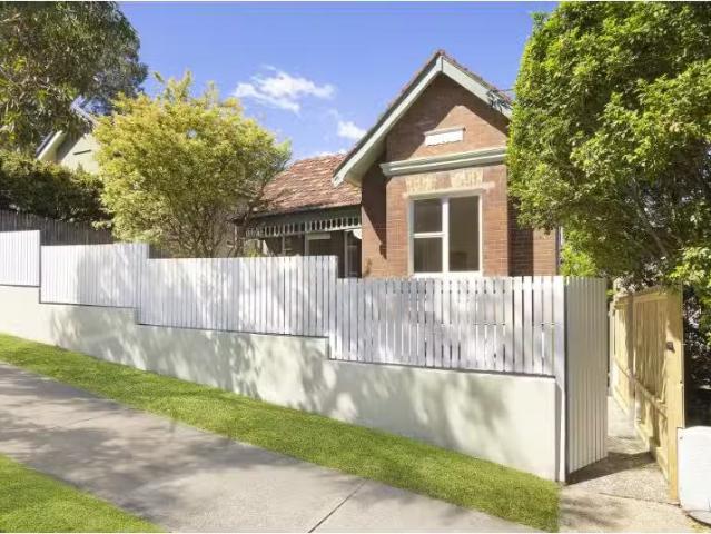 33 Birrell Street, Queens Park House for rent Listed by Luke.