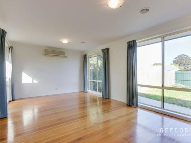 33 Caithness Cres Corio