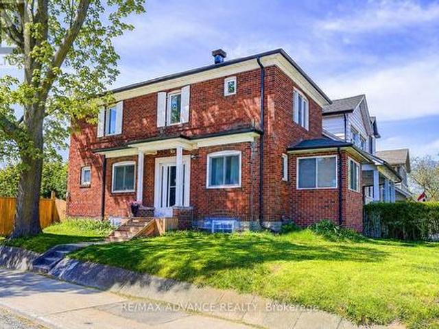 33 Castlefield Avenue, Toronto, ON, M4R 1G5 house for sale | Listing ID C13816 | Royal LePage