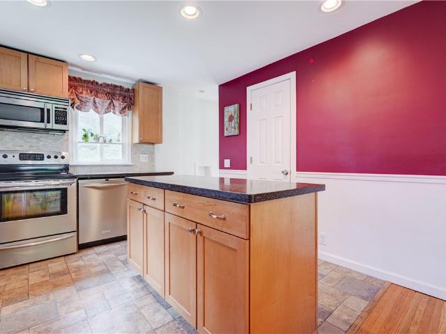 33 Catalpa Road