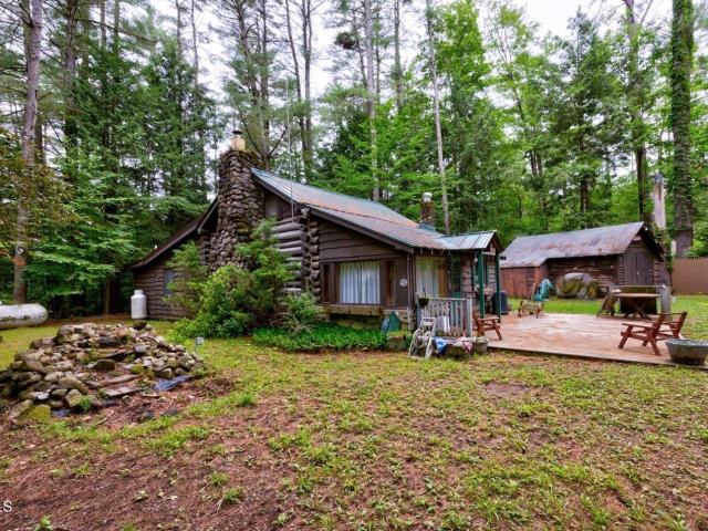 33 Chuckwagon Drive