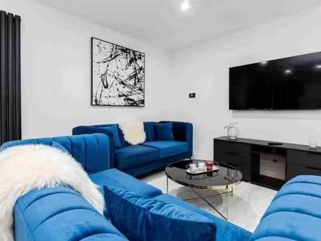 33 Cranborne Road, L15 6 Beds 5 Baths