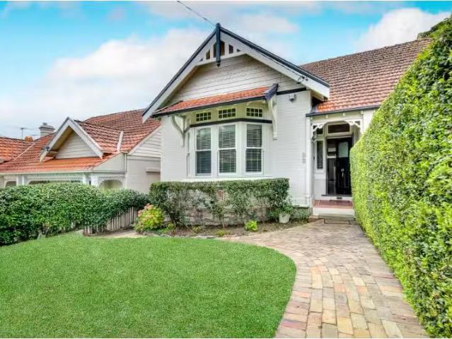 33 Dalton Road, Mosman House for rent Listed by Joshua Lenzer.