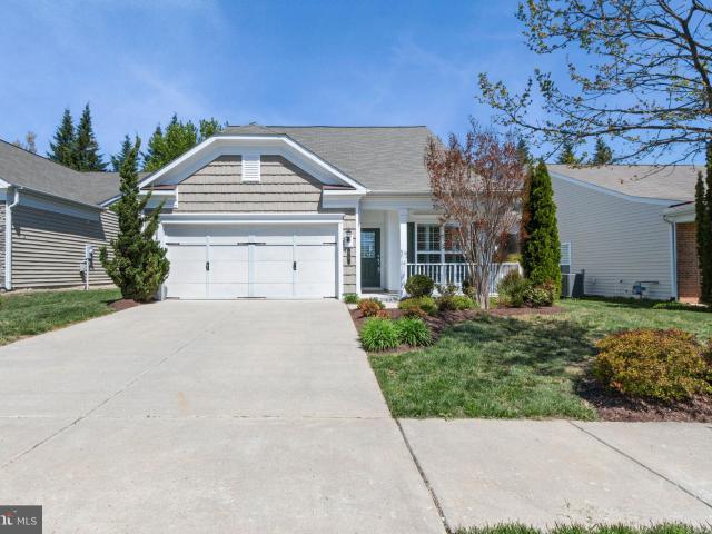 33 Denison St, Fredericksburg, VA 22406 | MLS #VAST2047
