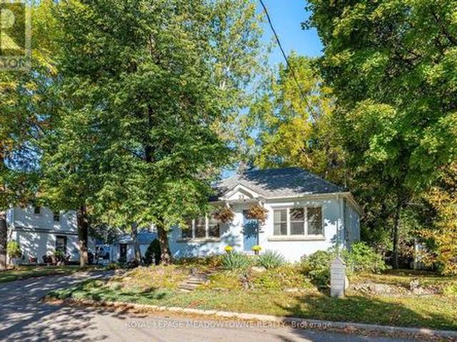 33 Durham Street, Halton Hills, ON, L7G 1Z8 house for sale | Listing ID W13934 | Royal LePage