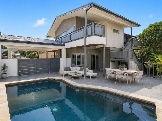 33 Elanora Drive, Burleigh Heads, QLD 4220